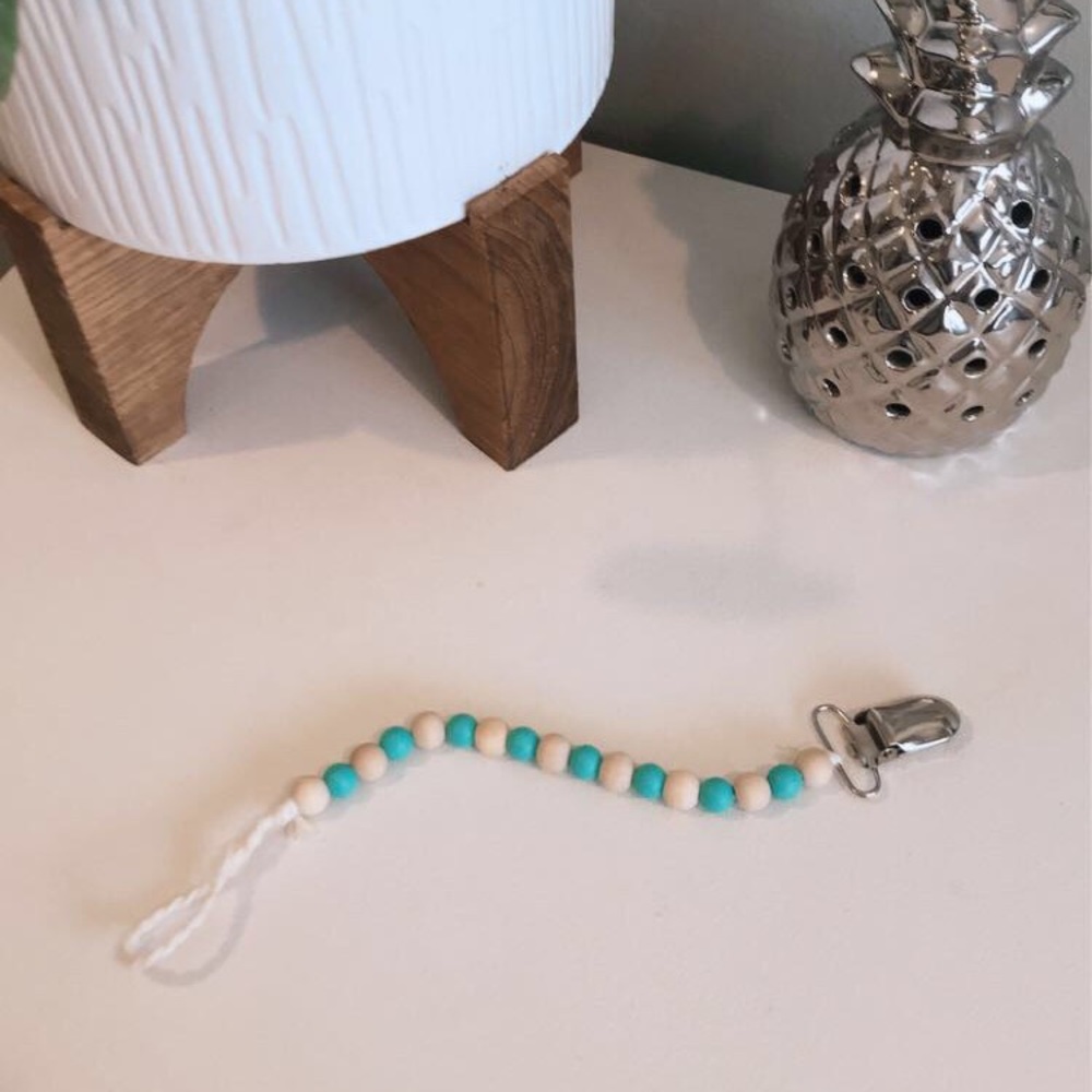 the “teal” deal paci clip
